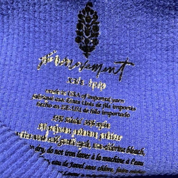 Free People Movement Happiness Runs Square Neck Crop Top NEW XS/S Violet - Picture 4 of 4